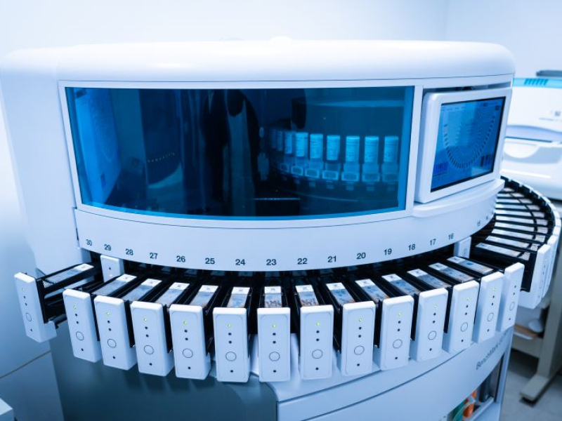 Equipamiento de última generación en nuestro laboratorio: mayor cantidad de muestras, mejor calidad diagnóstica - Hospital Privado Cordoba